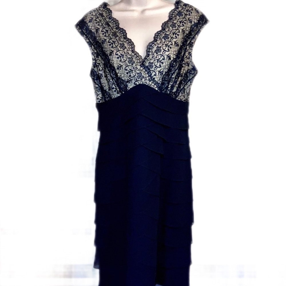 Black lace & scalloped cocktail dress, sz 12